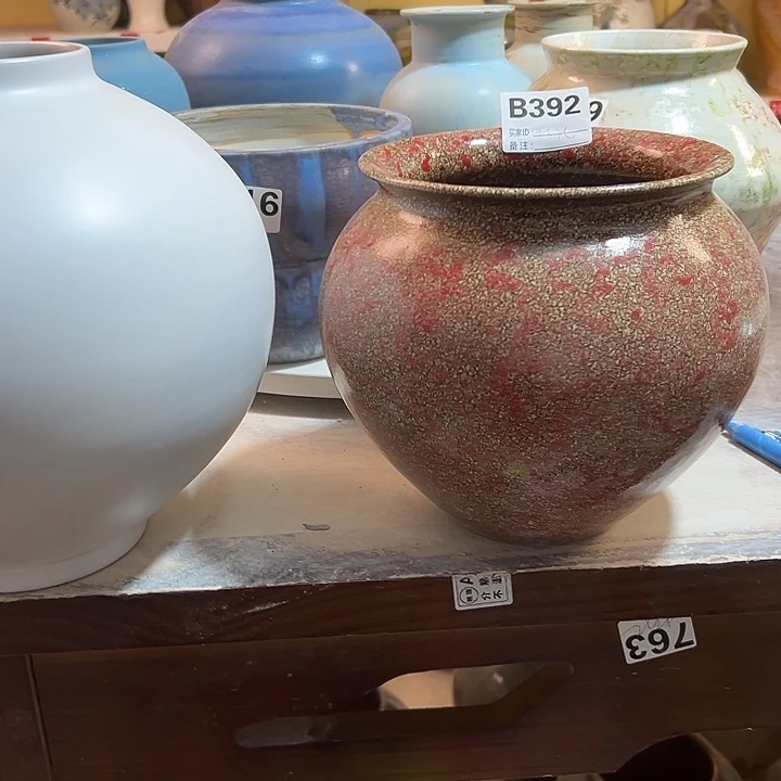 甲***院白泥花瓶高20口15。392