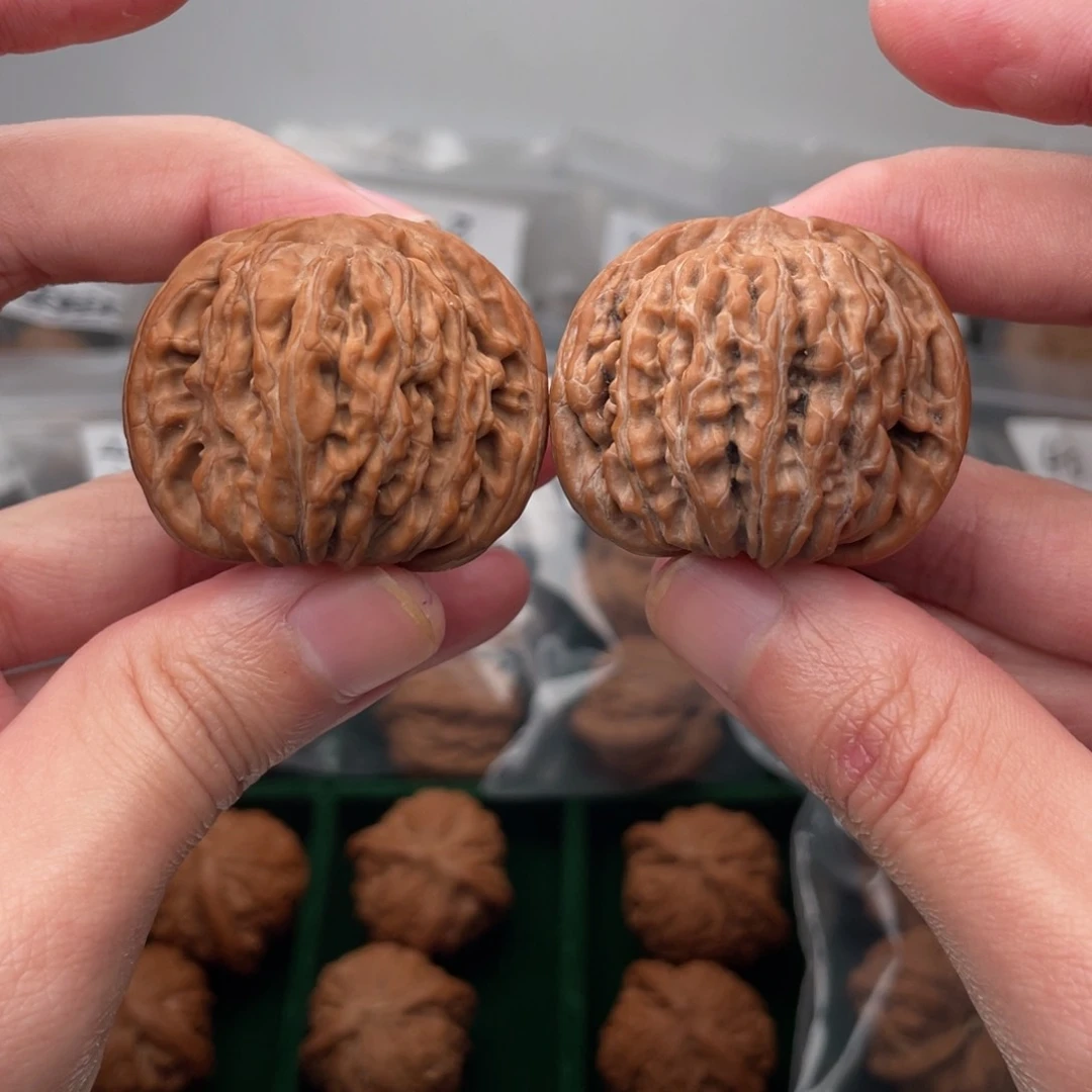 文玩核桃吊坠张40尺全品汉高楼