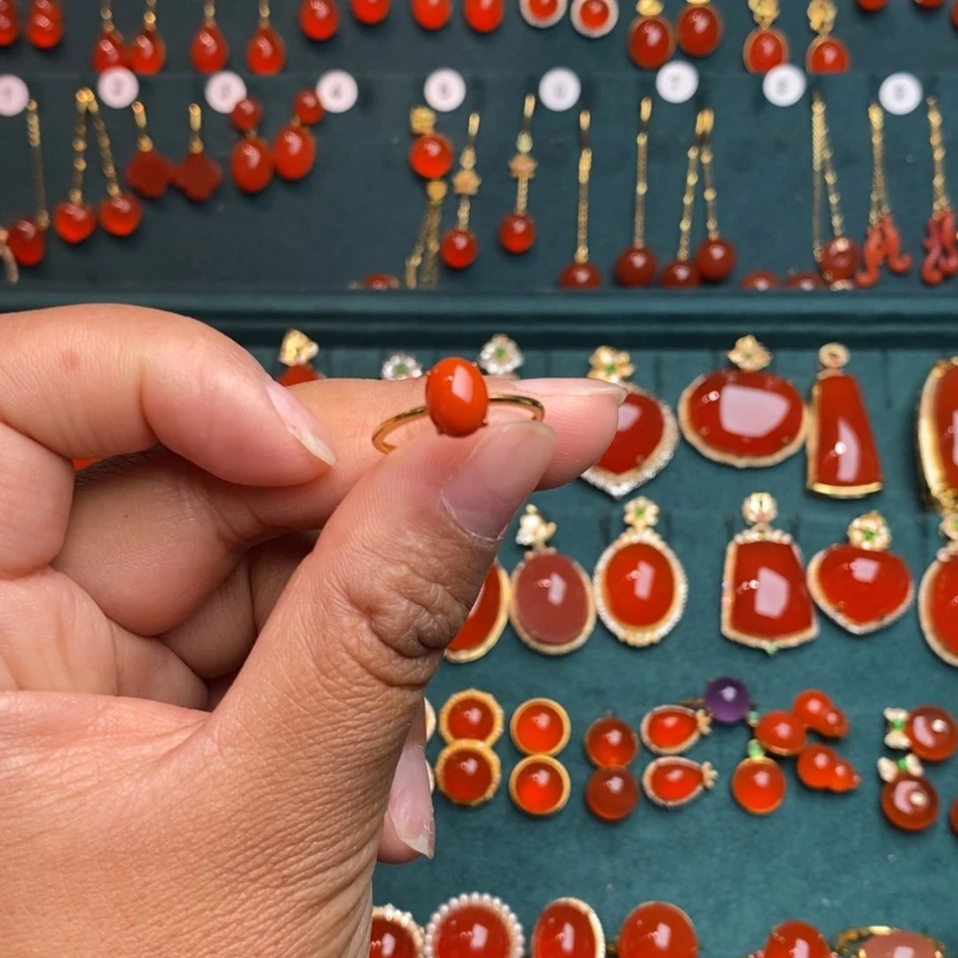 南红玛瑙18k戒指18K金镶嵌