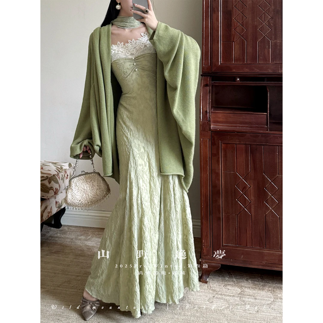 山野逸梦新中式清冷感立体绣绿色气质优雅秋冬长袖打底短外套
