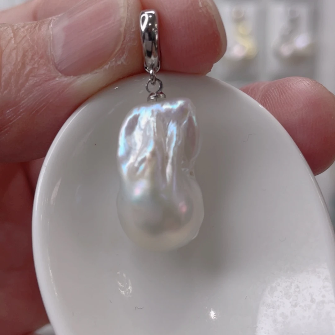 颈饰未镶嵌淡水珍珠