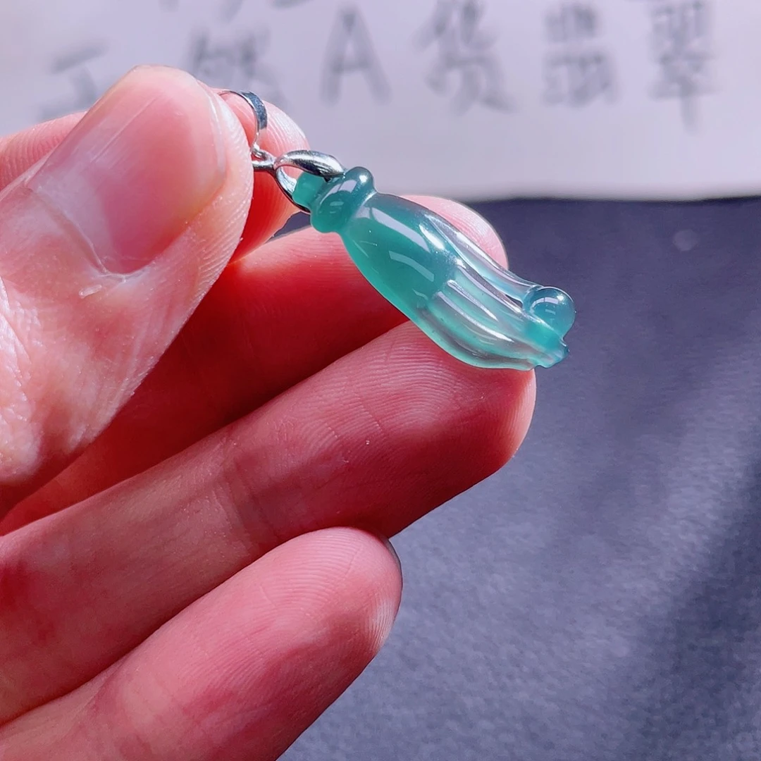 翡翠颈饰未镶嵌888888888