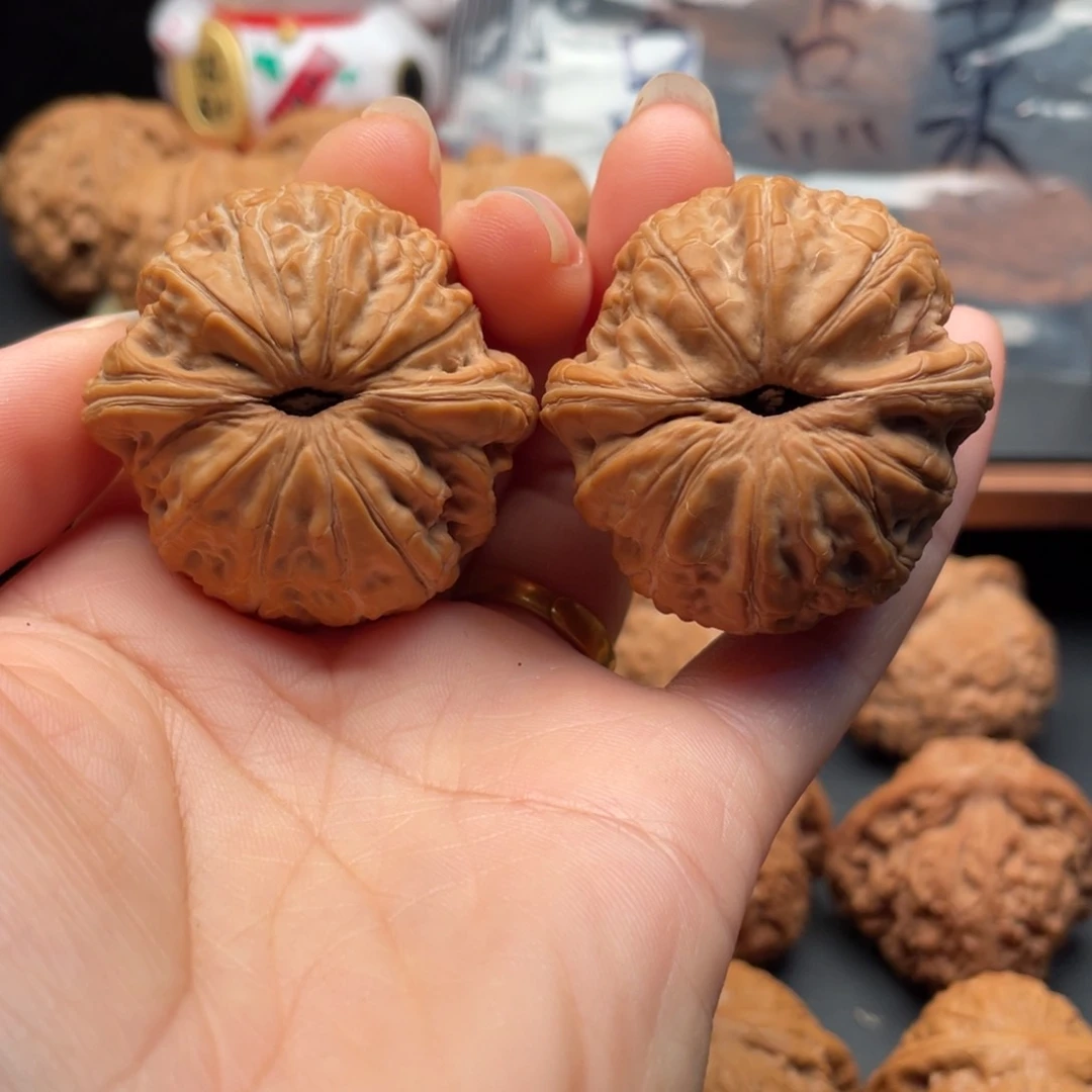 文玩核桃把件自*?球宝41