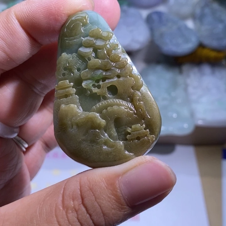【闪购商品】颈饰未镶嵌翡翠山水