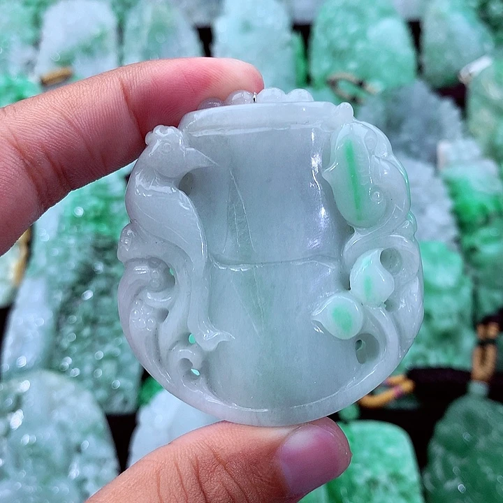 翡翠未镶嵌吊坠(不含链)