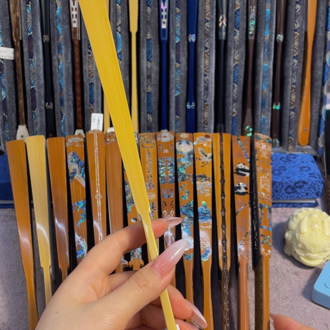 扇子1*1手工制作工艺精湛