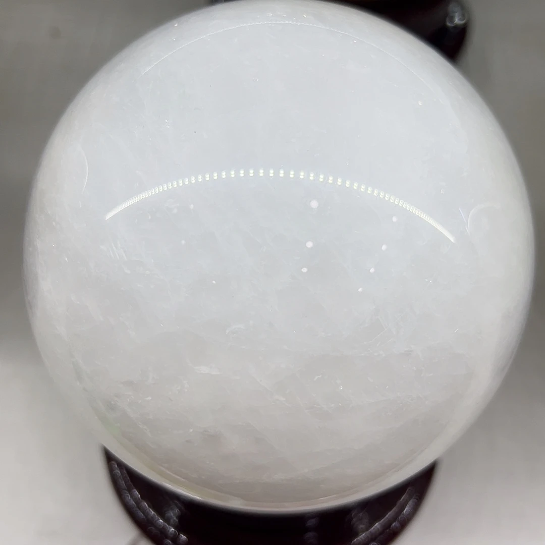 水晶水晶球摆件未镶嵌?**?