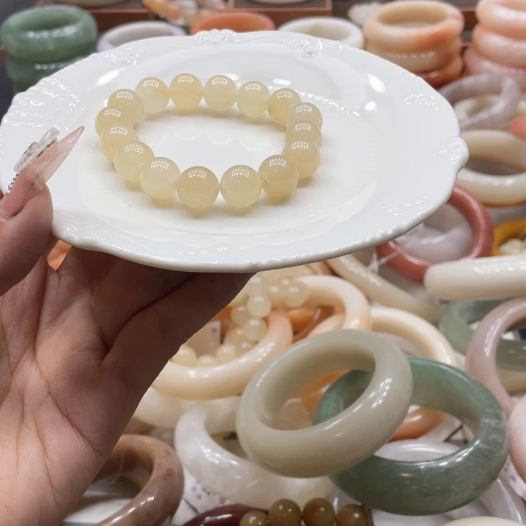 猫***哩石英质玉手镯未镶嵌