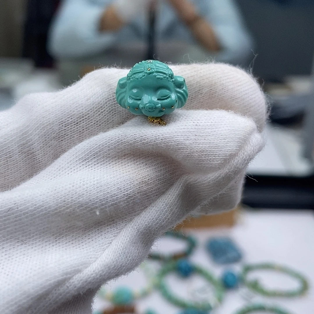 绿松石未镶嵌珠宝奇石