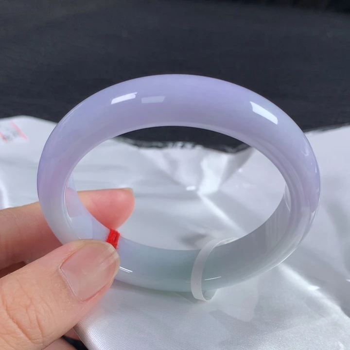 翡翠未镶嵌手镯