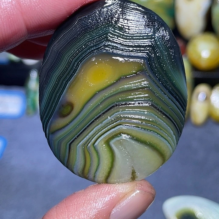 清***墨玛瑙/玉髓未镶嵌珠宝奇石