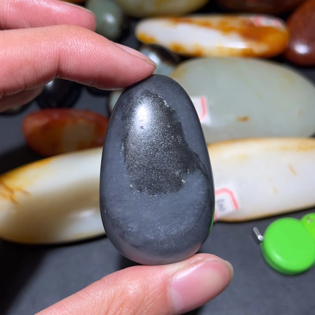 和田玉未镶嵌珠宝奇石