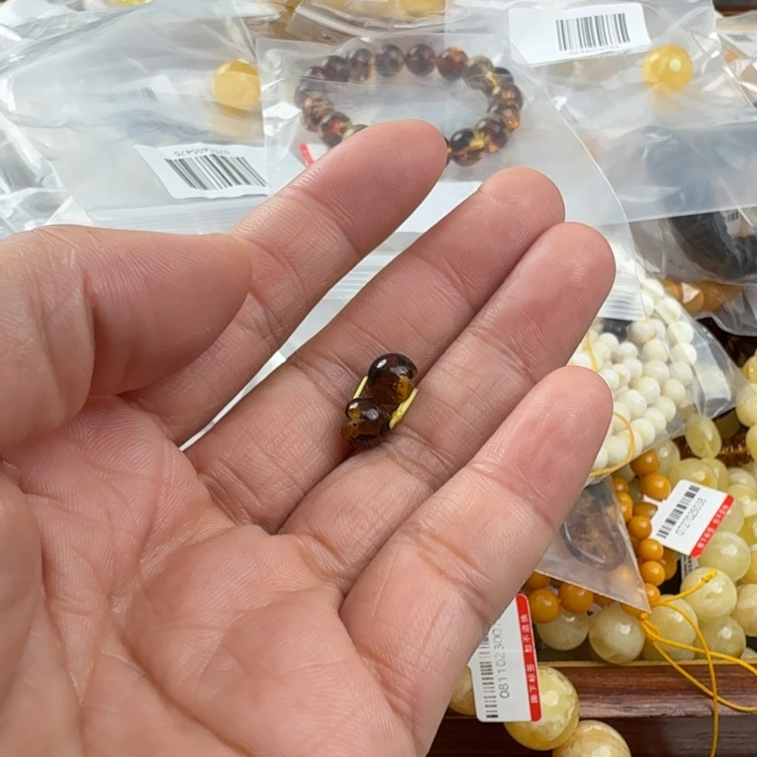 琥珀未镶嵌珠宝奇石
