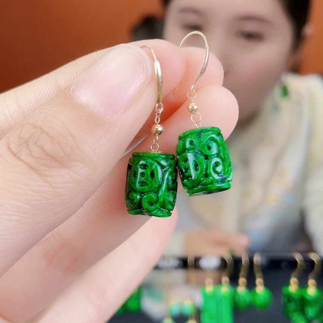 翡翠18K金镶嵌耳饰