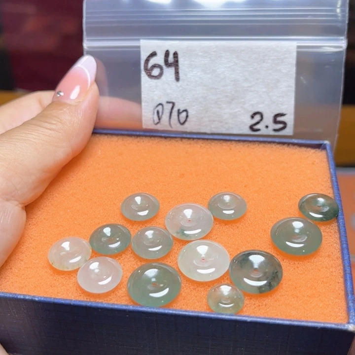 定制翡翠未镶嵌不