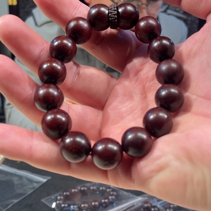 檀香紫檀（小叶紫檀）手串1.5红色