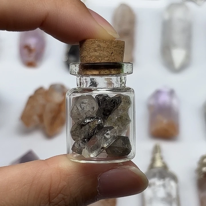 水晶颈饰未镶嵌闪灵钻瓶瓶