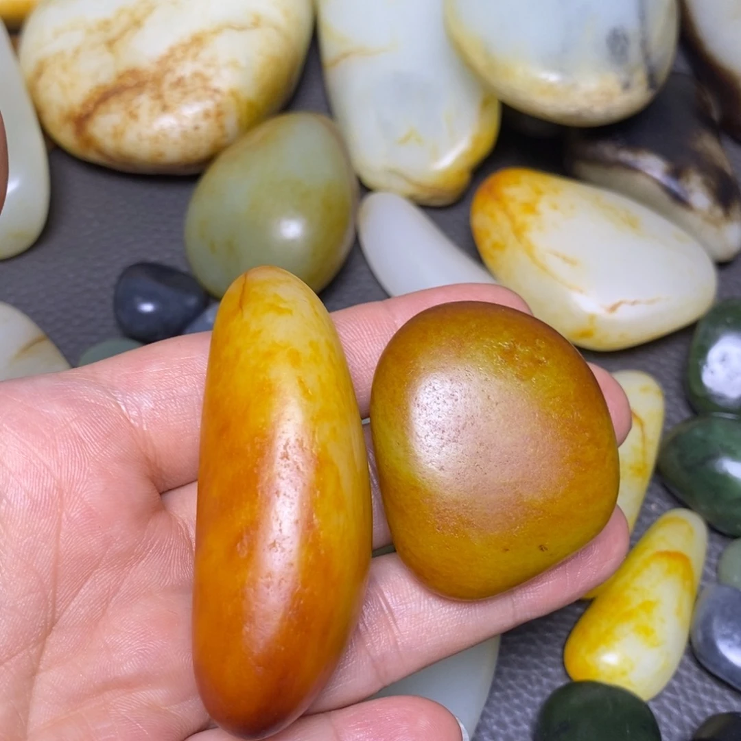 龙***康和田玉未镶嵌挂件