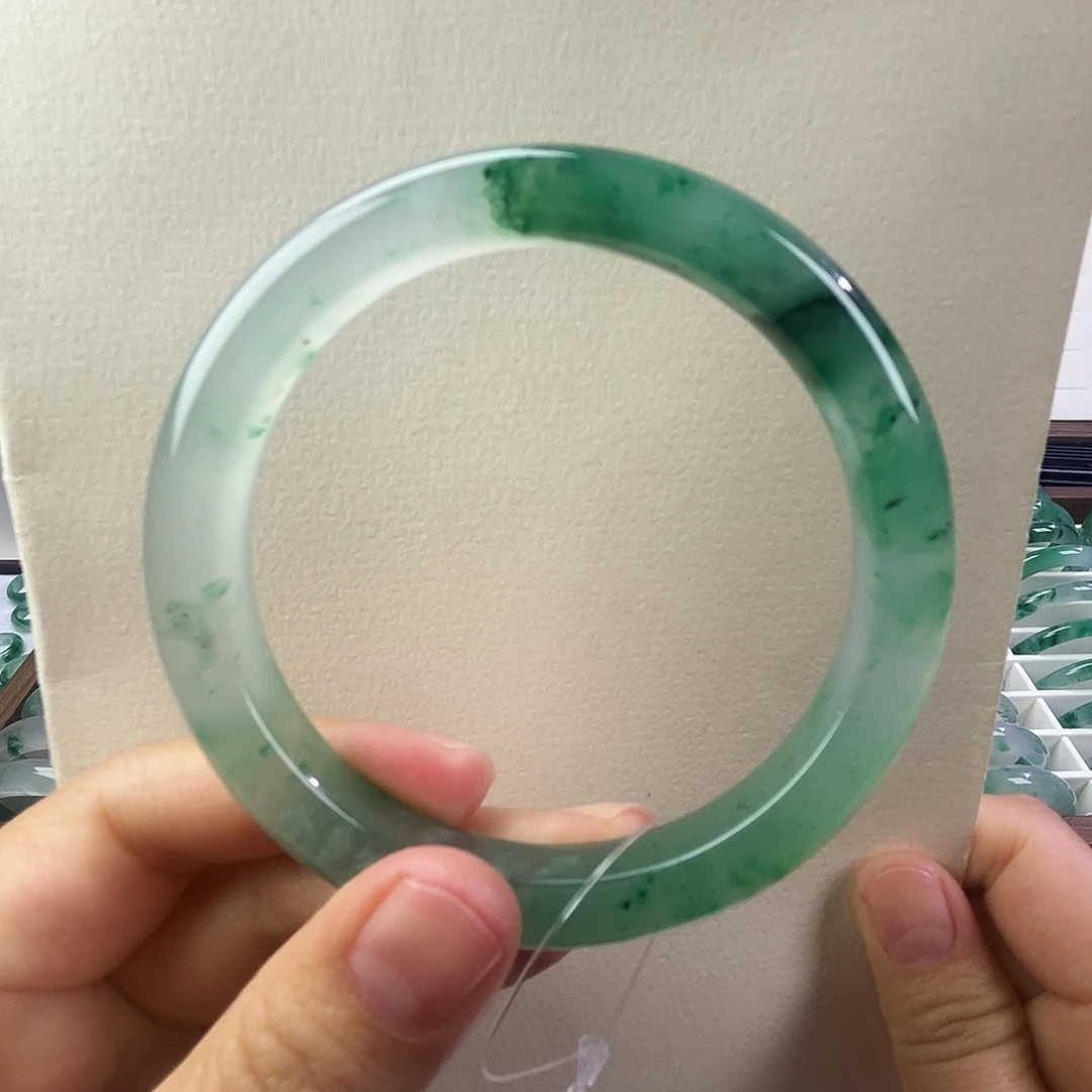 石英质玉未镶嵌手镯57