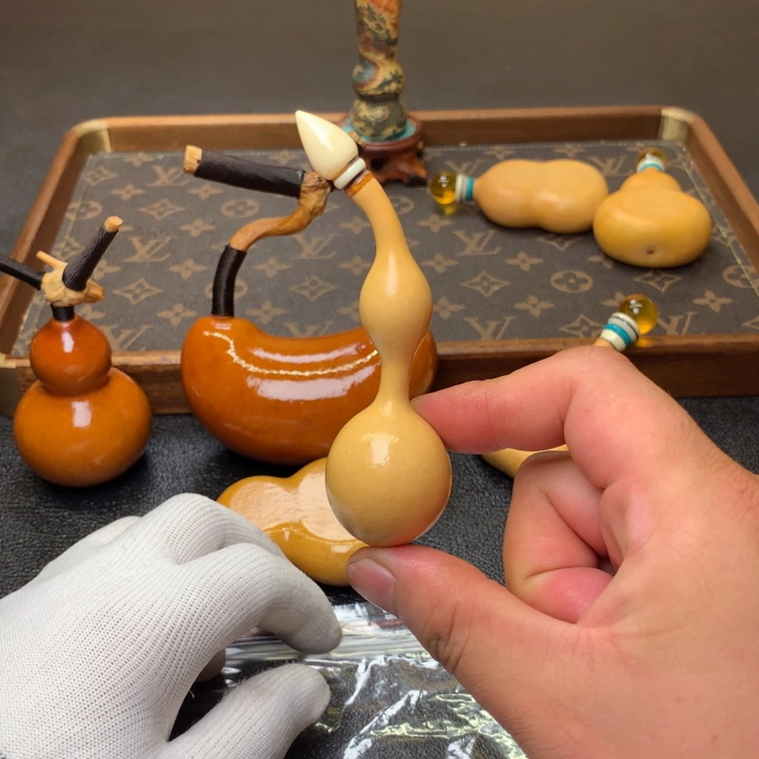 暗***红天然的天然植物油烧热
