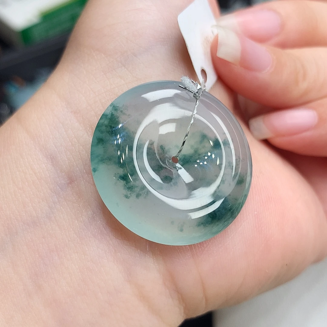 翡翠未镶嵌胸饰翡翠77，28.5/5.7