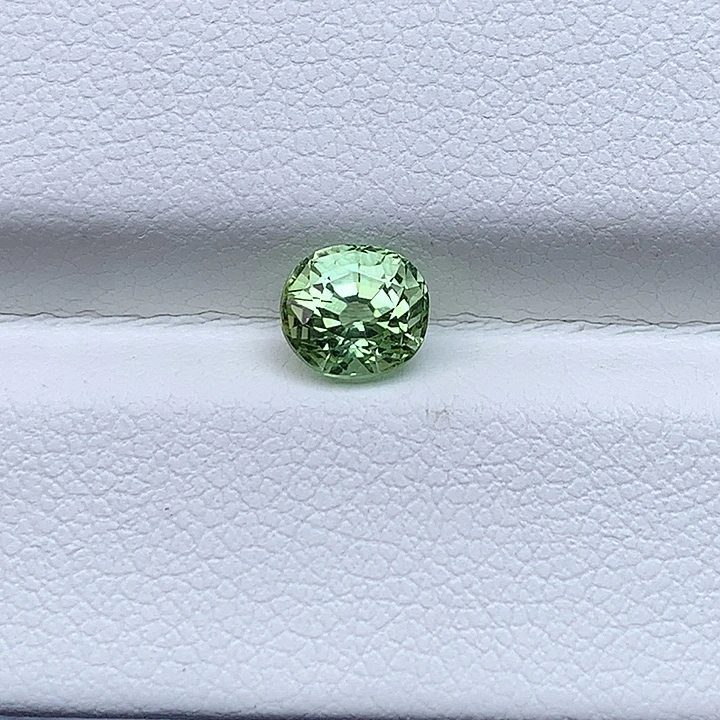珠宝半成品碧玺未镶嵌0.88克拉