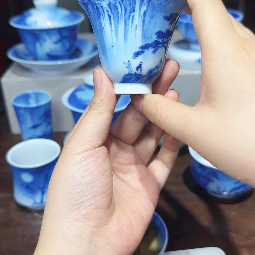 刘***心青花山水瀑布杯杯