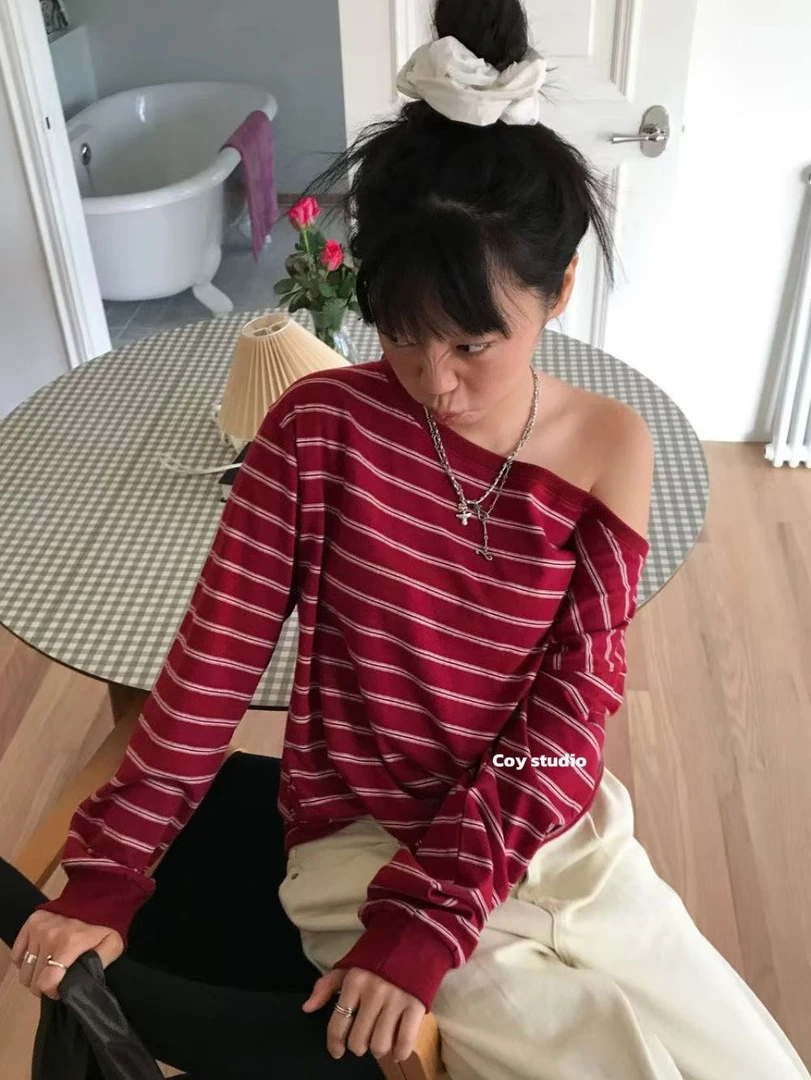 COY Studio 圣诞拍照出片斜肩T