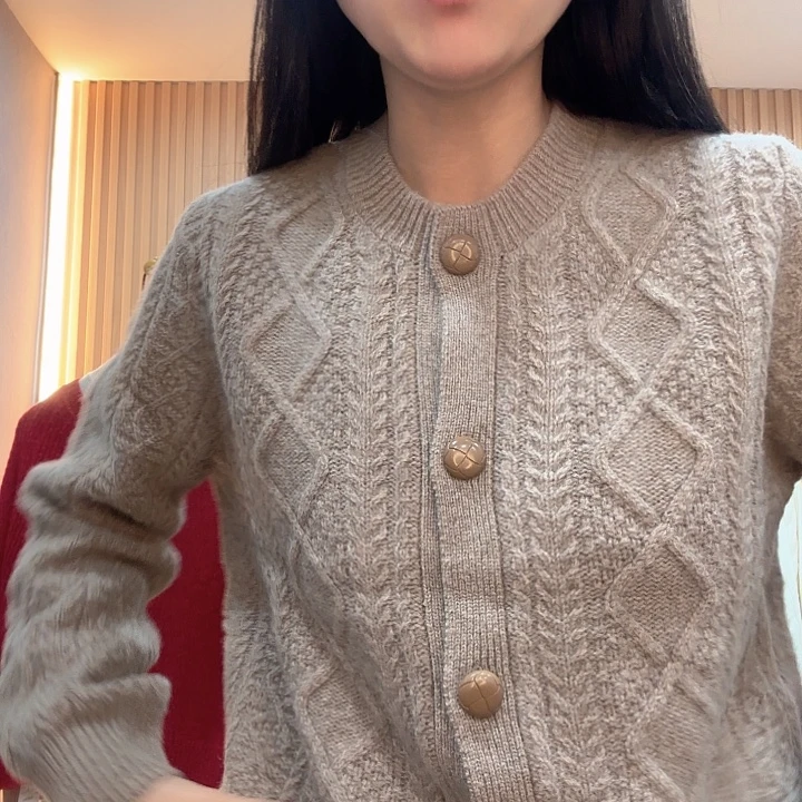驼色皮扣开衫1111111