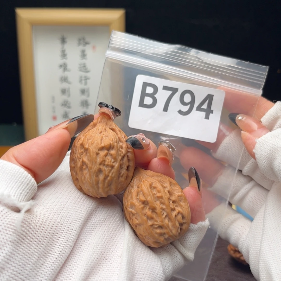 文玩核桃把件30瓷瓶鸭嘴b794