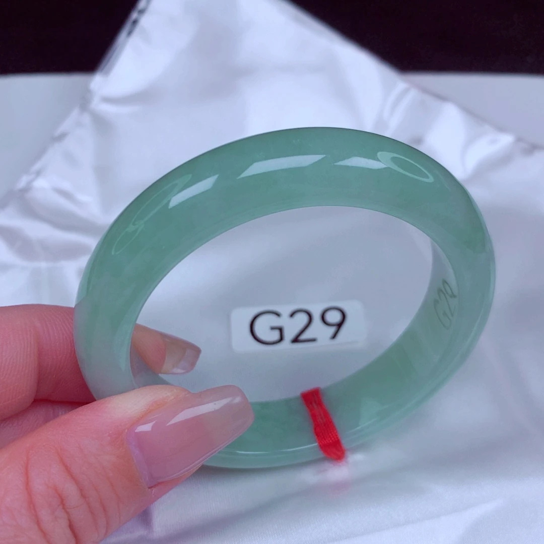 翡翠未镶嵌手镯手镯