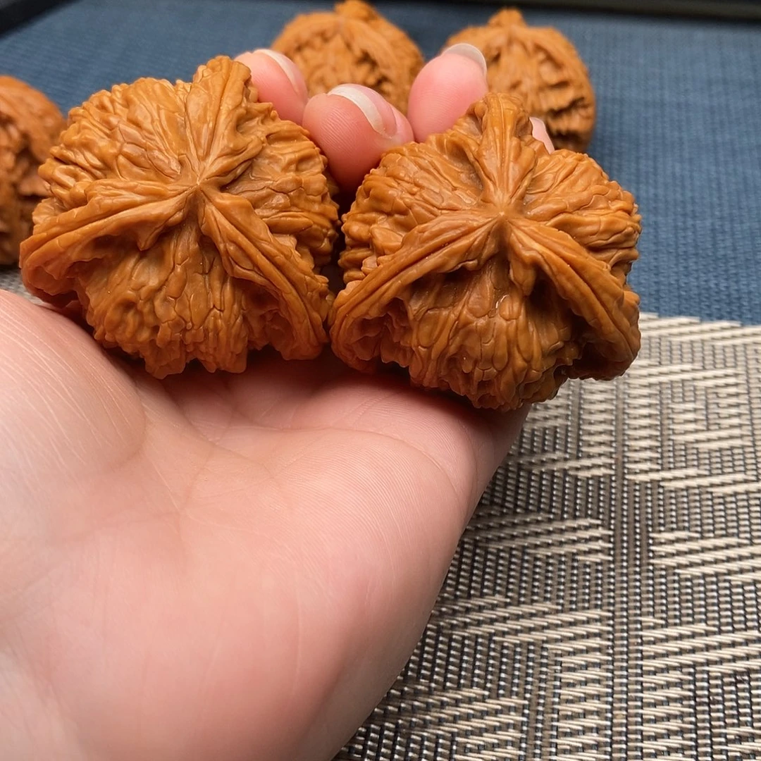 华***吊坠文玩核桃三棱