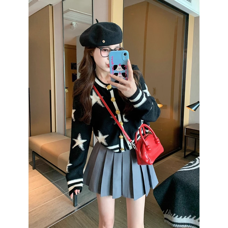 黑色星星纽扣开衫毛衣女秋冬季2025新款慵懒风短款设计感外搭针织