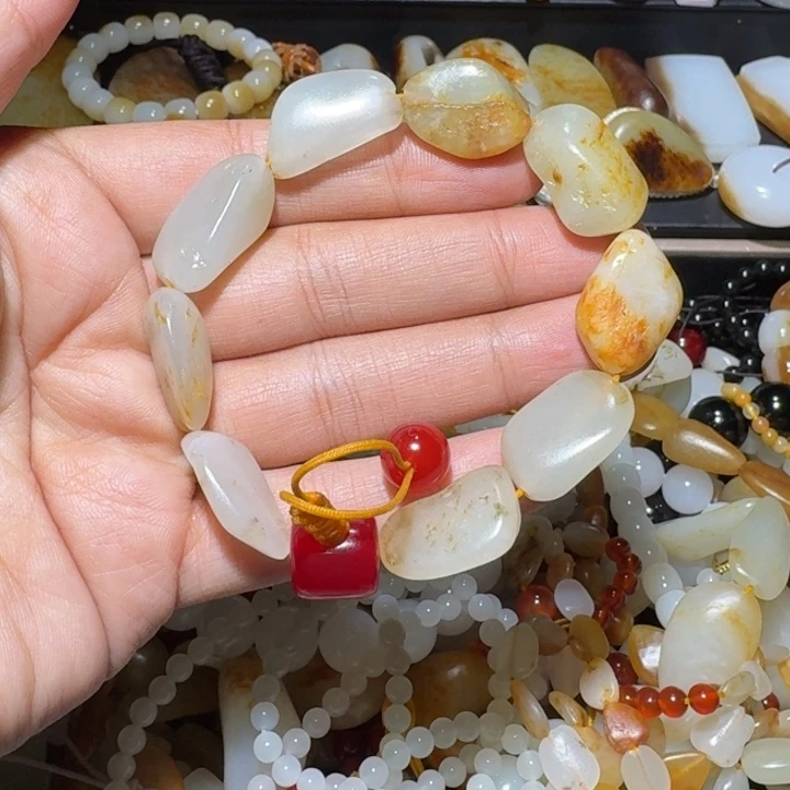 和田玉未镶嵌手链