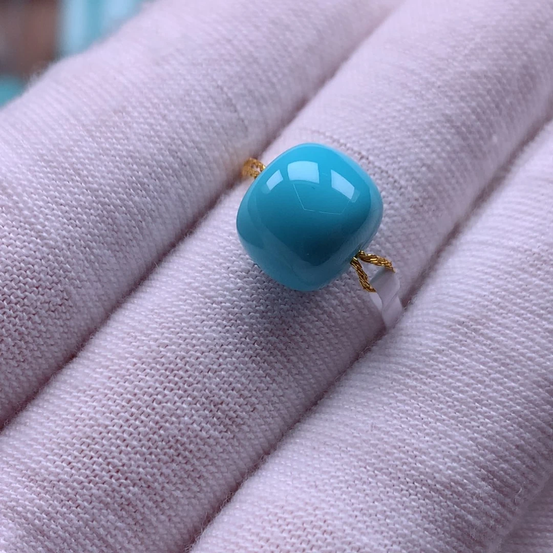 绿松石未镶嵌珠宝奇石直径10.7*9.3mm