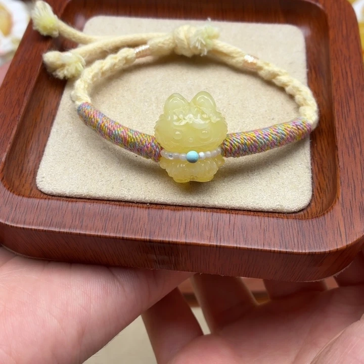 蜜蜡未镶嵌珠宝奇石