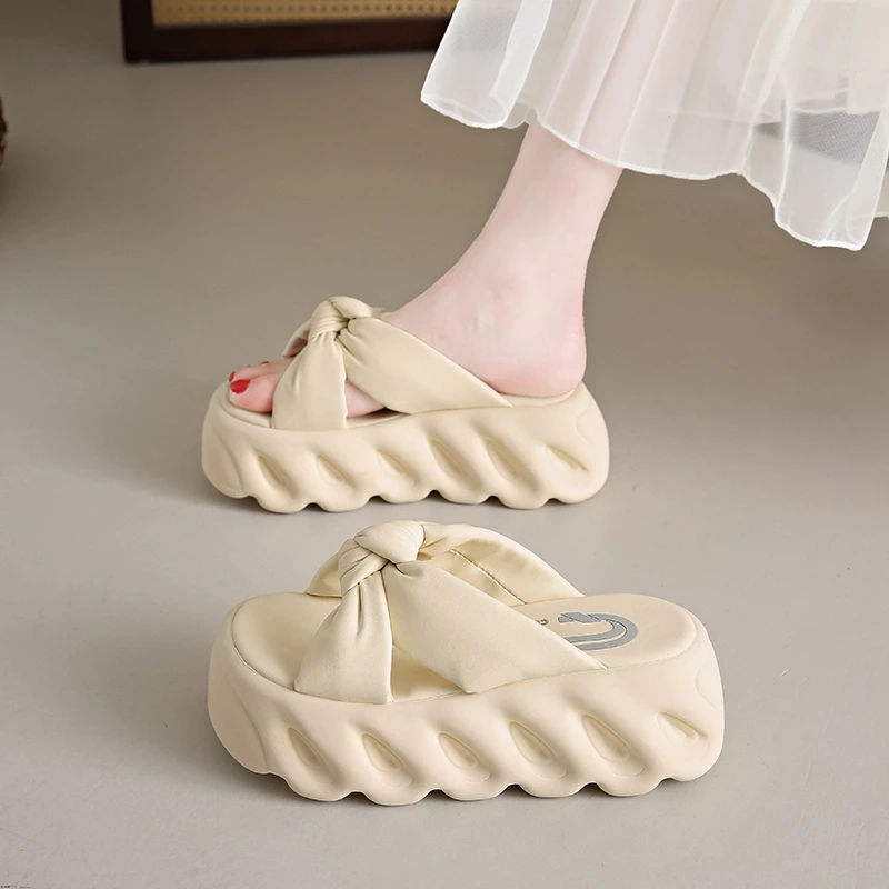 8cm厚底配裙子拖鞋女夏季外穿2025新款小个子增高松糕软底凉拖鞋