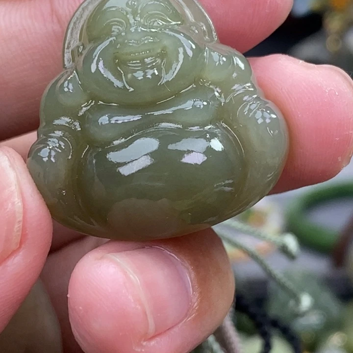 和田玉未镶嵌车挂