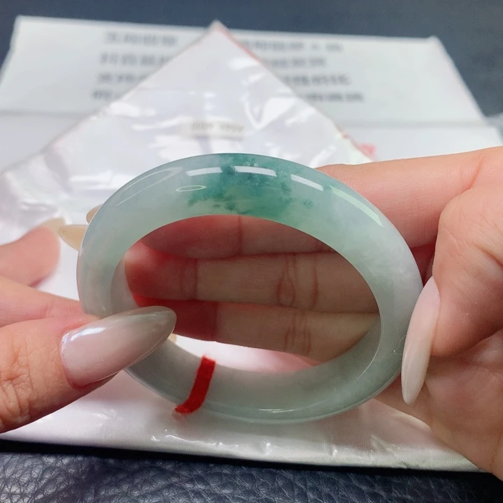 翡翠未镶嵌手镯5455