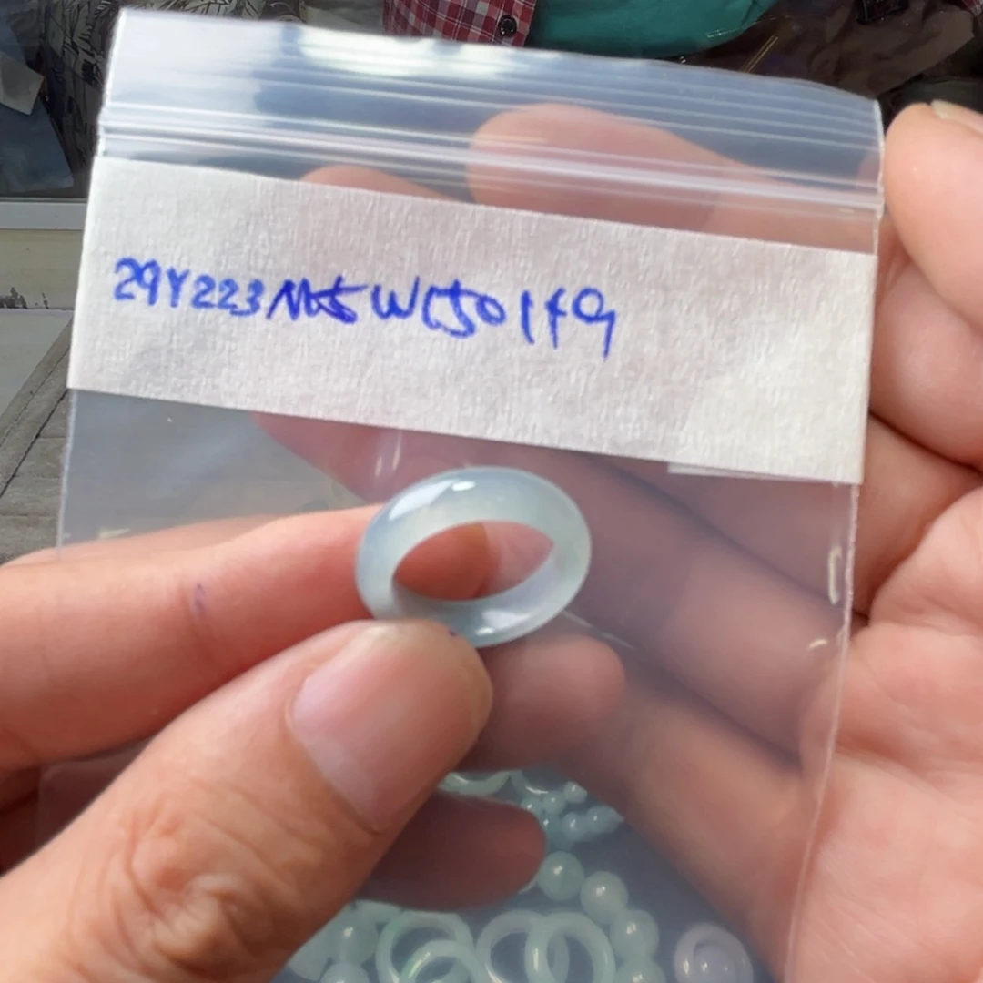 定制翡翠未镶嵌多*