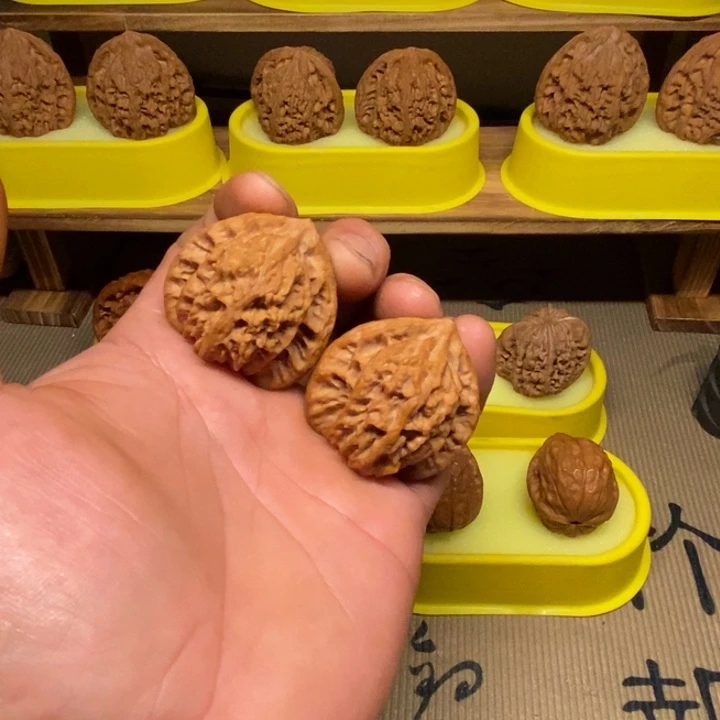 流***乡核桃40全品霞云岭。。。。