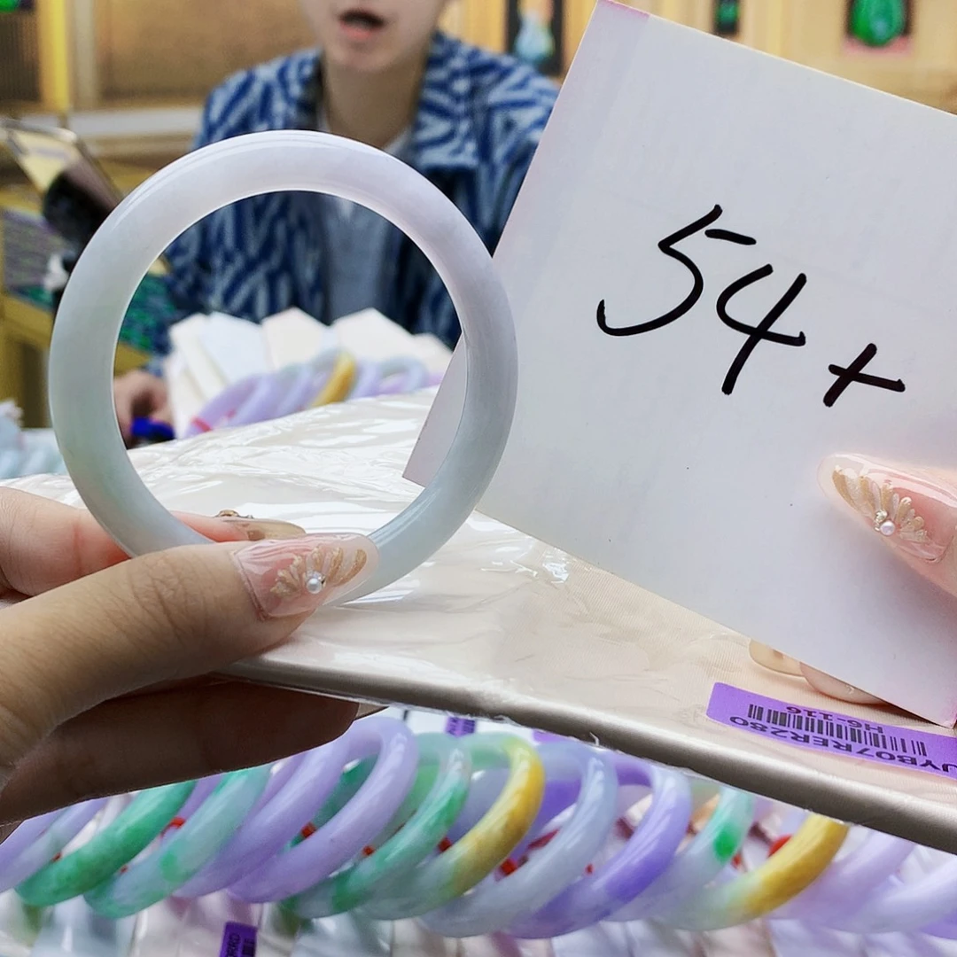 翡翠未镶嵌手镯hjj