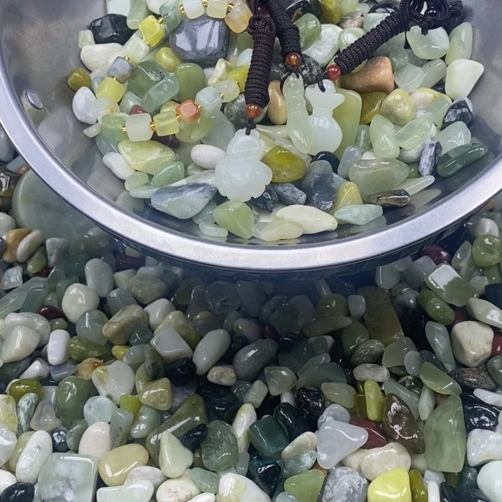 蛇纹石玉鱼缸石未镶嵌