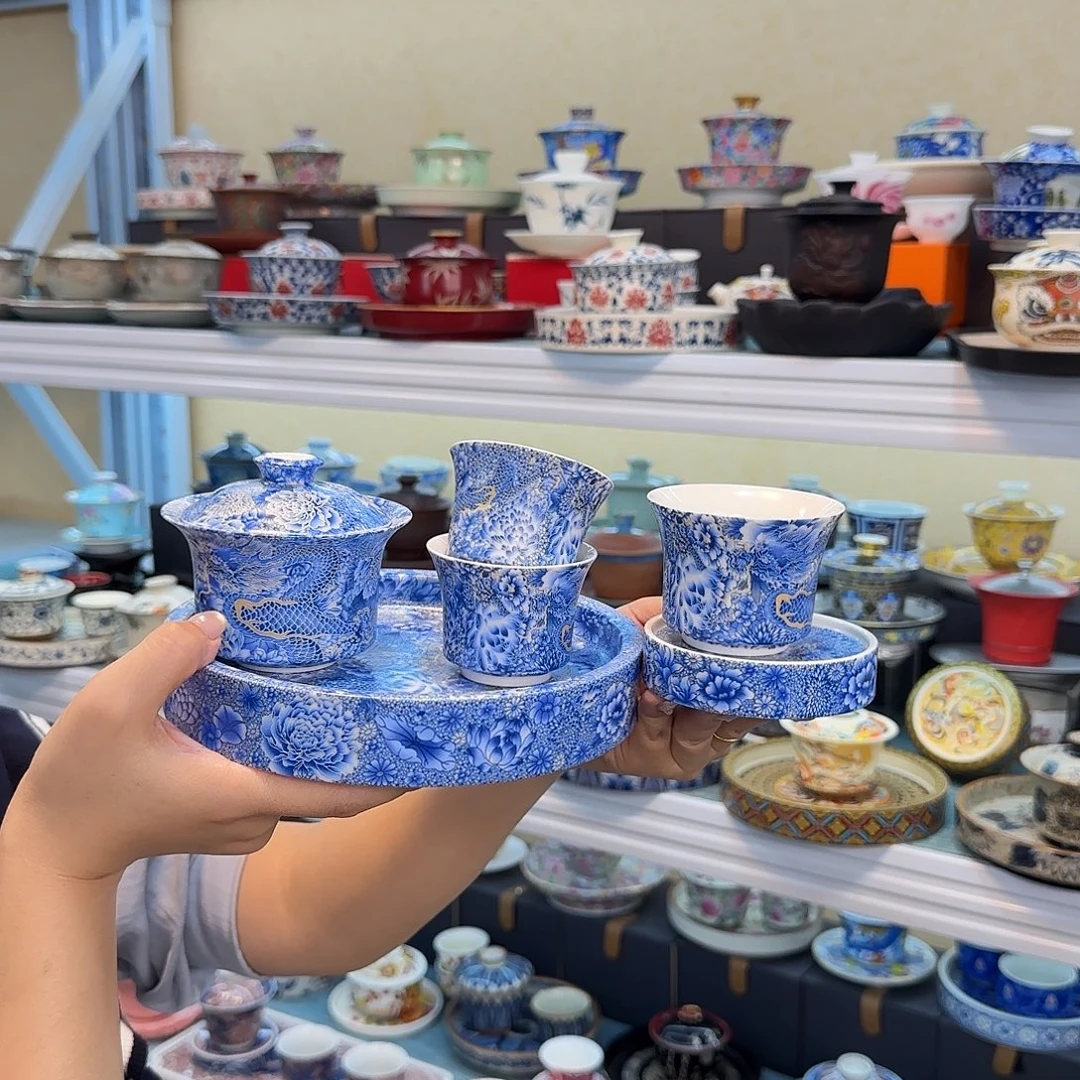 我们都在努力着改变自己