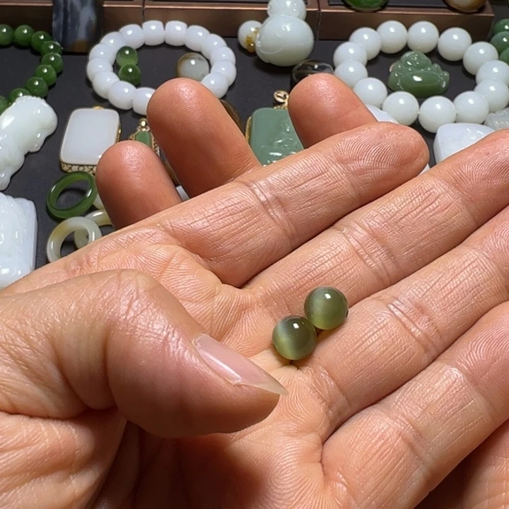 和田玉挂件2个未镶嵌旧**候