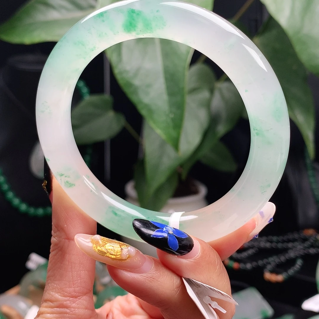 石英质玉未镶嵌手镯59