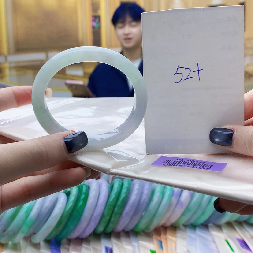 翡翠未镶嵌手镯ghj