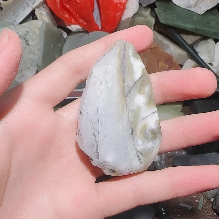 未镶嵌和田玉（青玉）珠宝半成品