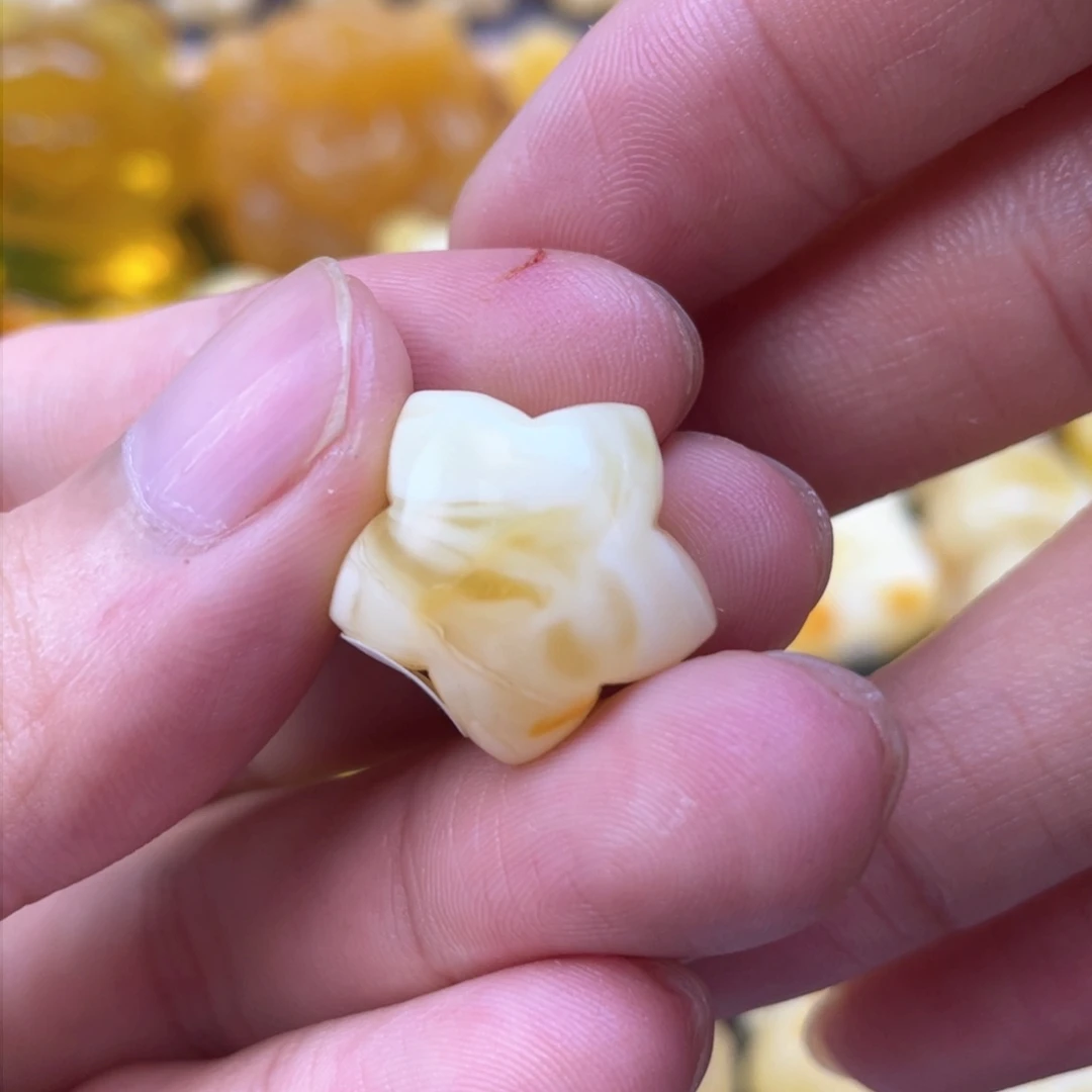 未镶嵌琥珀裸石蜜蜡