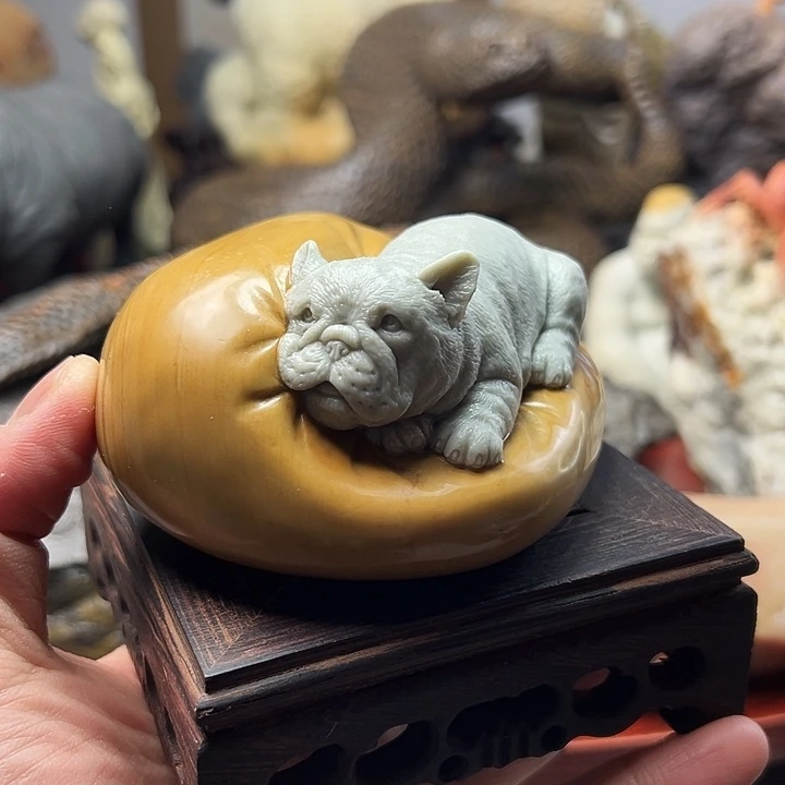 东北石松花石摆件